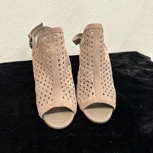 Open toe and heal bootie